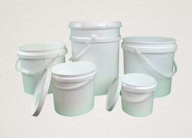 4 Considerations When Selecting Plastic Pails for Your Products